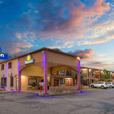 Days Inn By Wyndham Alamogordo White Sands Exterior photo