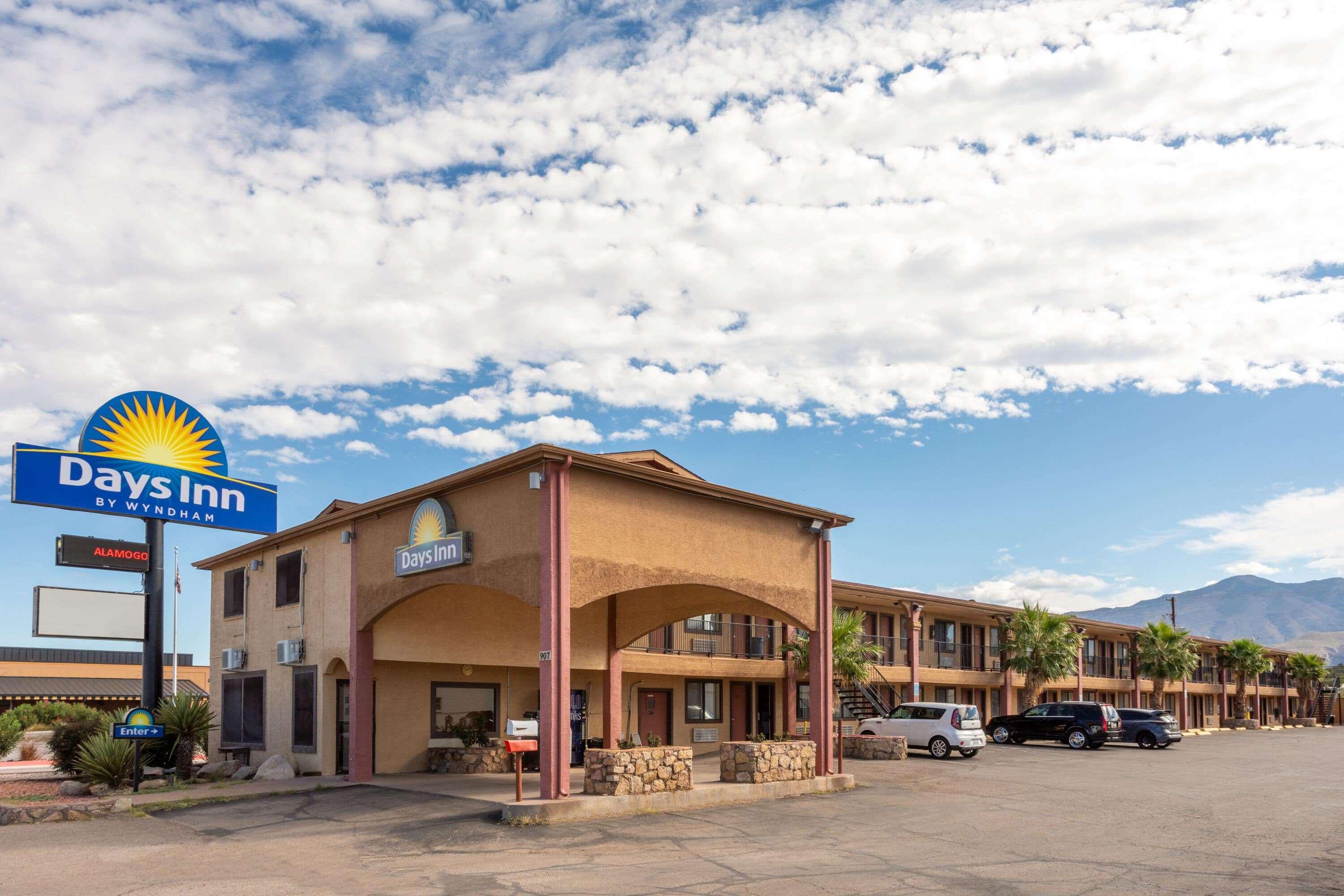 Days Inn By Wyndham Alamogordo White Sands Exterior photo