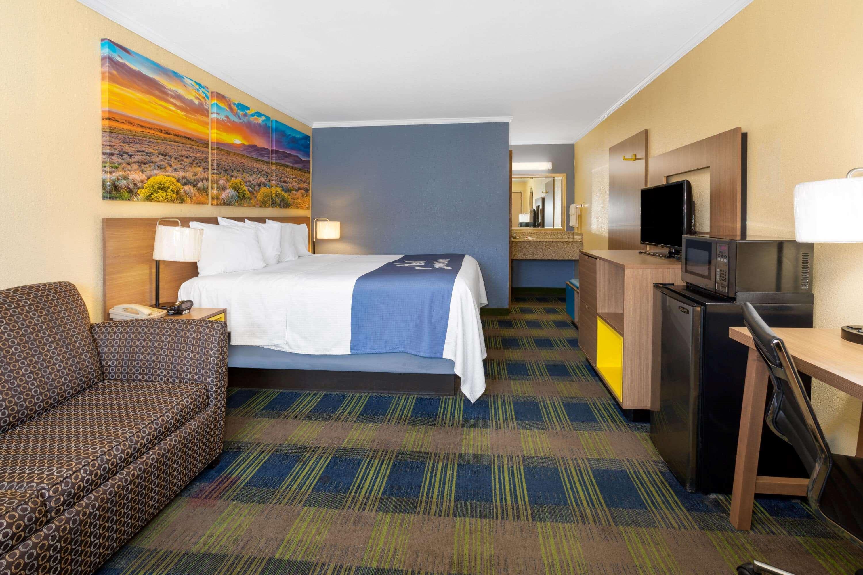 Days Inn By Wyndham Alamogordo White Sands Exterior photo