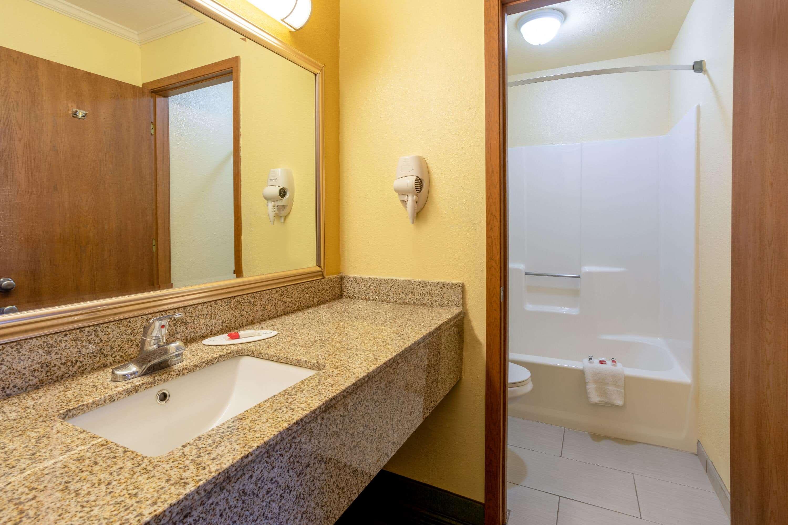 Days Inn By Wyndham Alamogordo White Sands Exterior photo